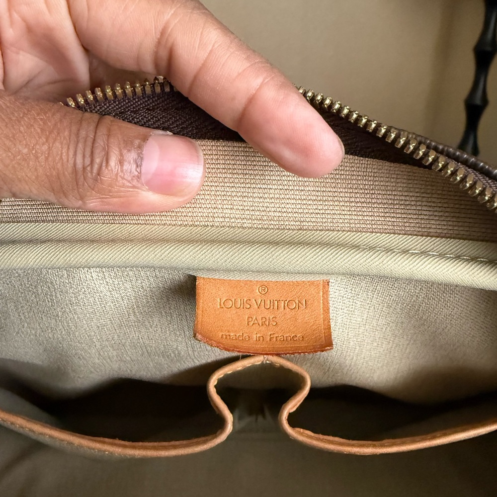 Excellent Pre-Loved Louis Vuitton Monogram Deauville Bag - Picture 8 of 12